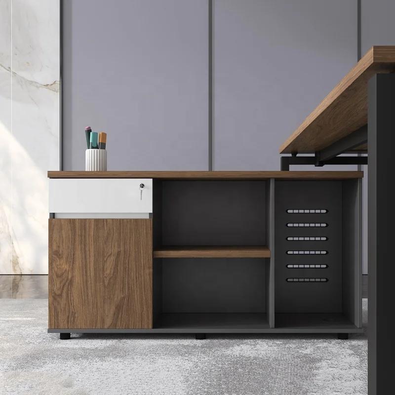 現代的なハイテクオフィス家具脚テーブル木製建築L字型法金属脚 - Office Tech Furniture のレビューと価格